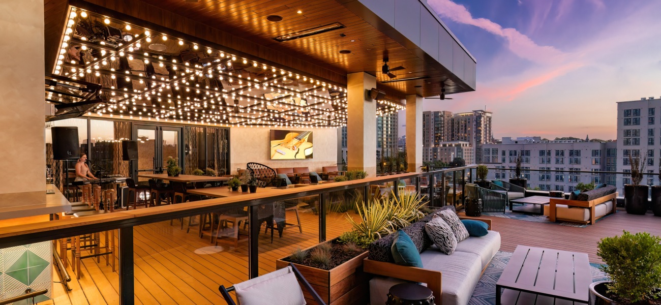 Swoon-Worthy Social Spaces Swoon-Worthy Social Spaces