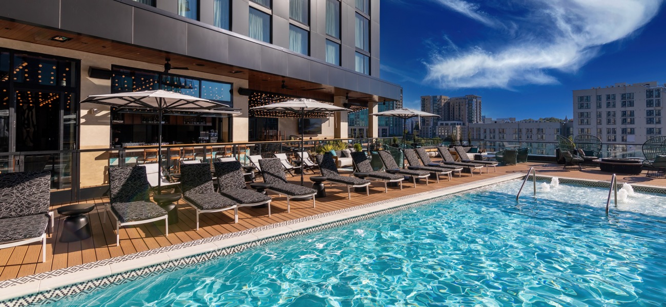 Swoon-Worthy Social Spaces Swoon-Worthy Social Spaces