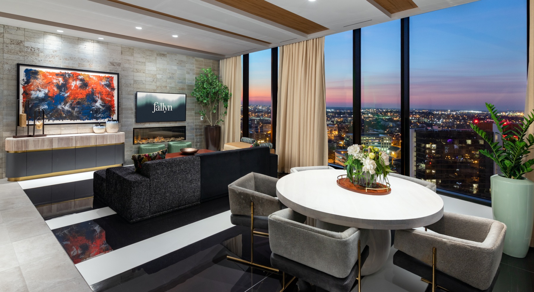 TTR Midtown View - Penthouse Studio with City View - Airbnb